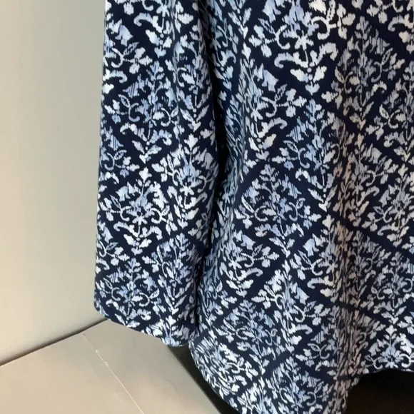 Talbots Printed Top - Picture 3 of 7